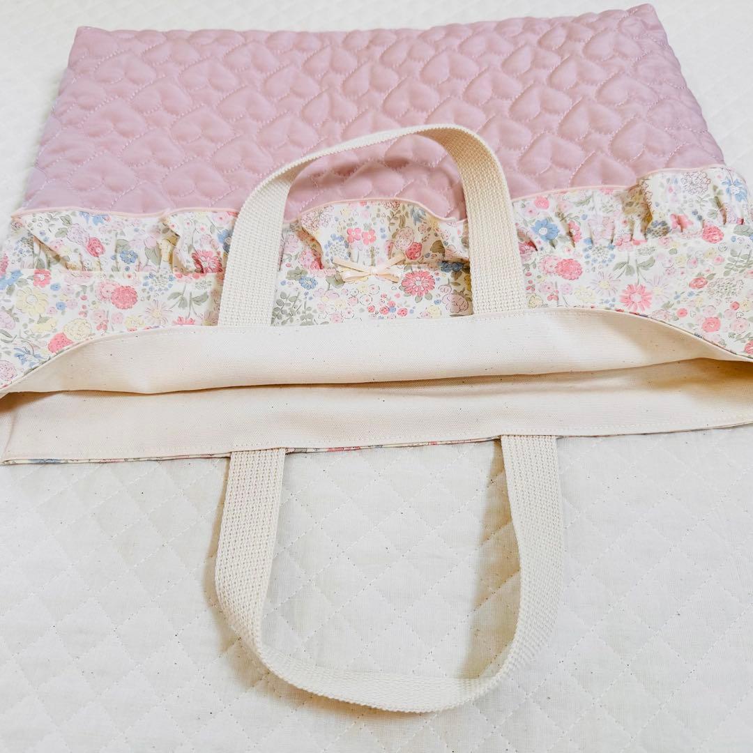 にこ　ハンドメイド　ハート　キルティング　女の子　花柄　レッスンバッグ