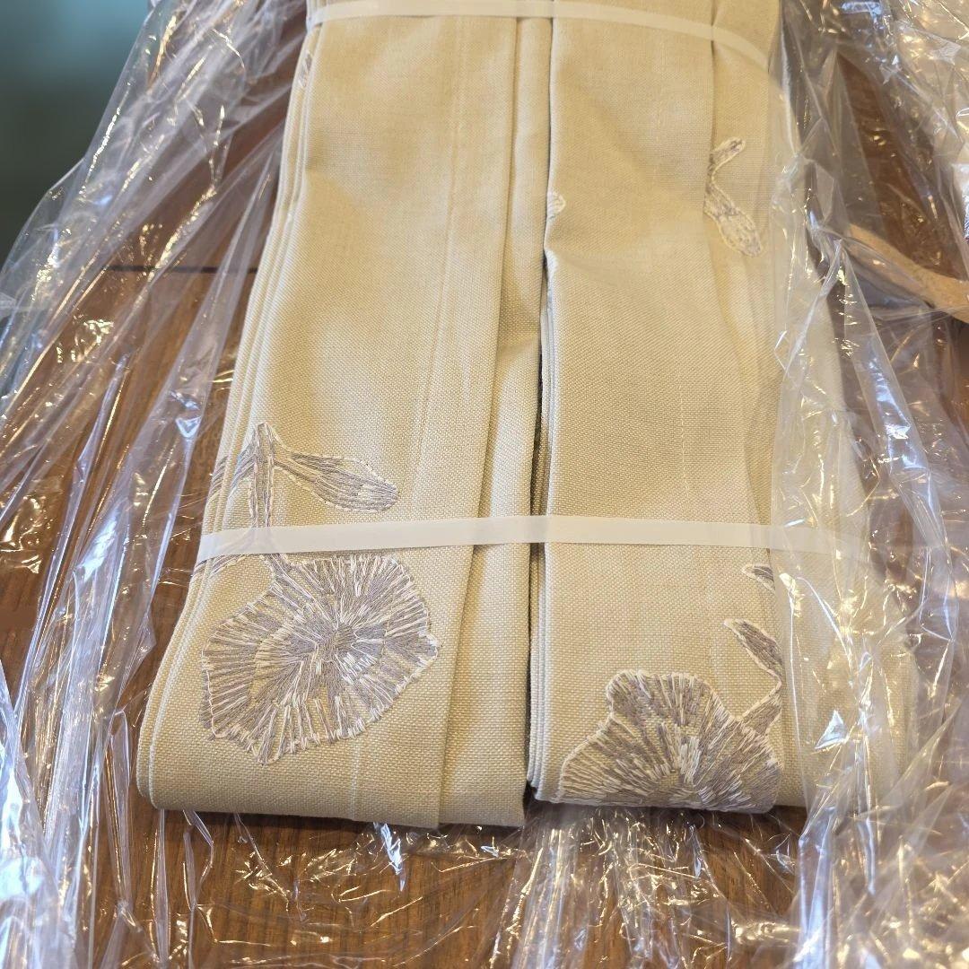 新品　花柄刺繍ドレープカーテン555