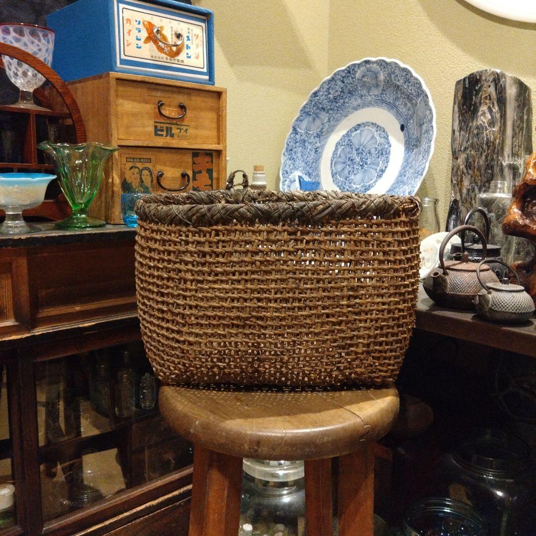 古民具 古道具 可愛いサイズ 小さめ 飴色 あけびかご 手編み