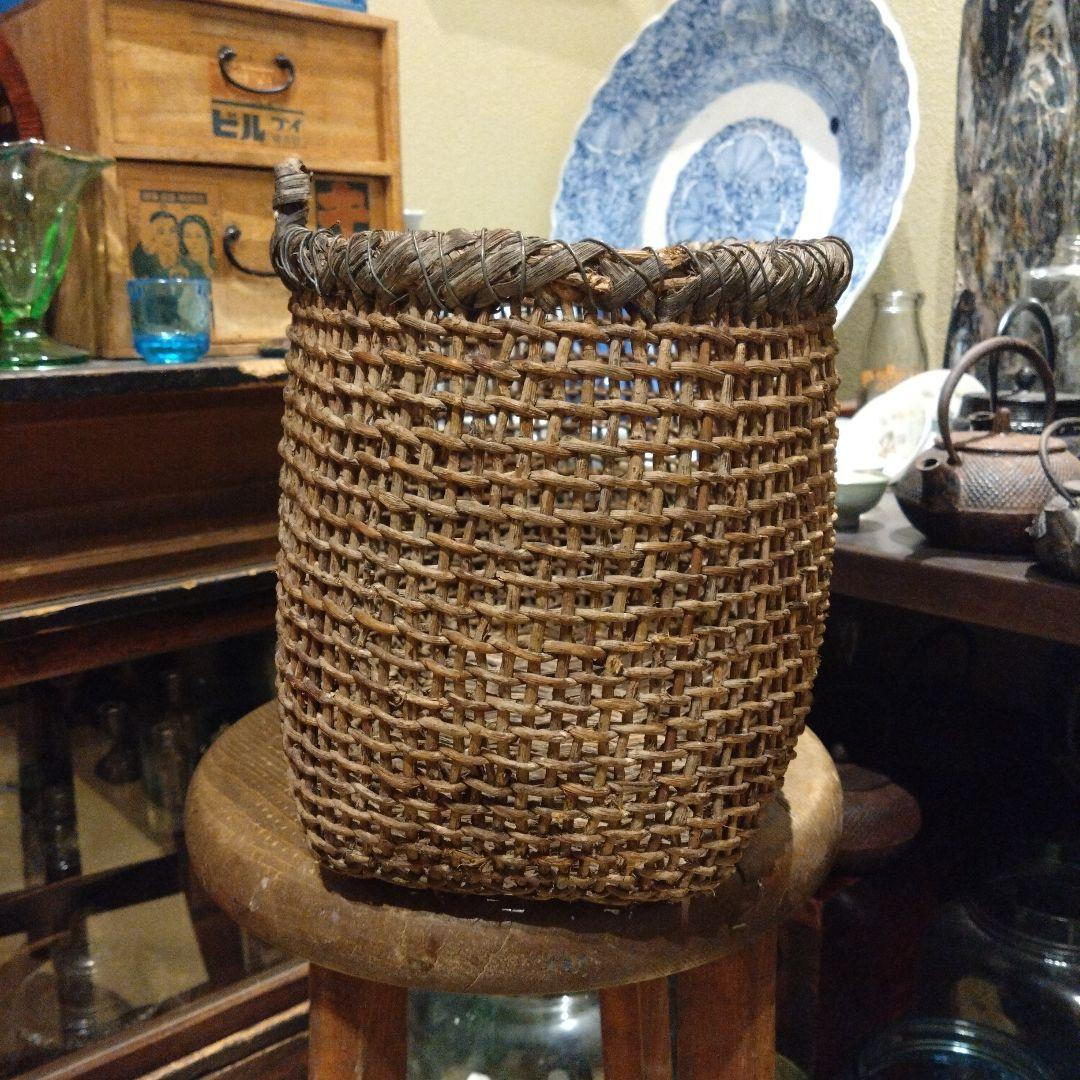 古民具 古道具 可愛いサイズ 小さめ 飴色 あけびかご 手編み