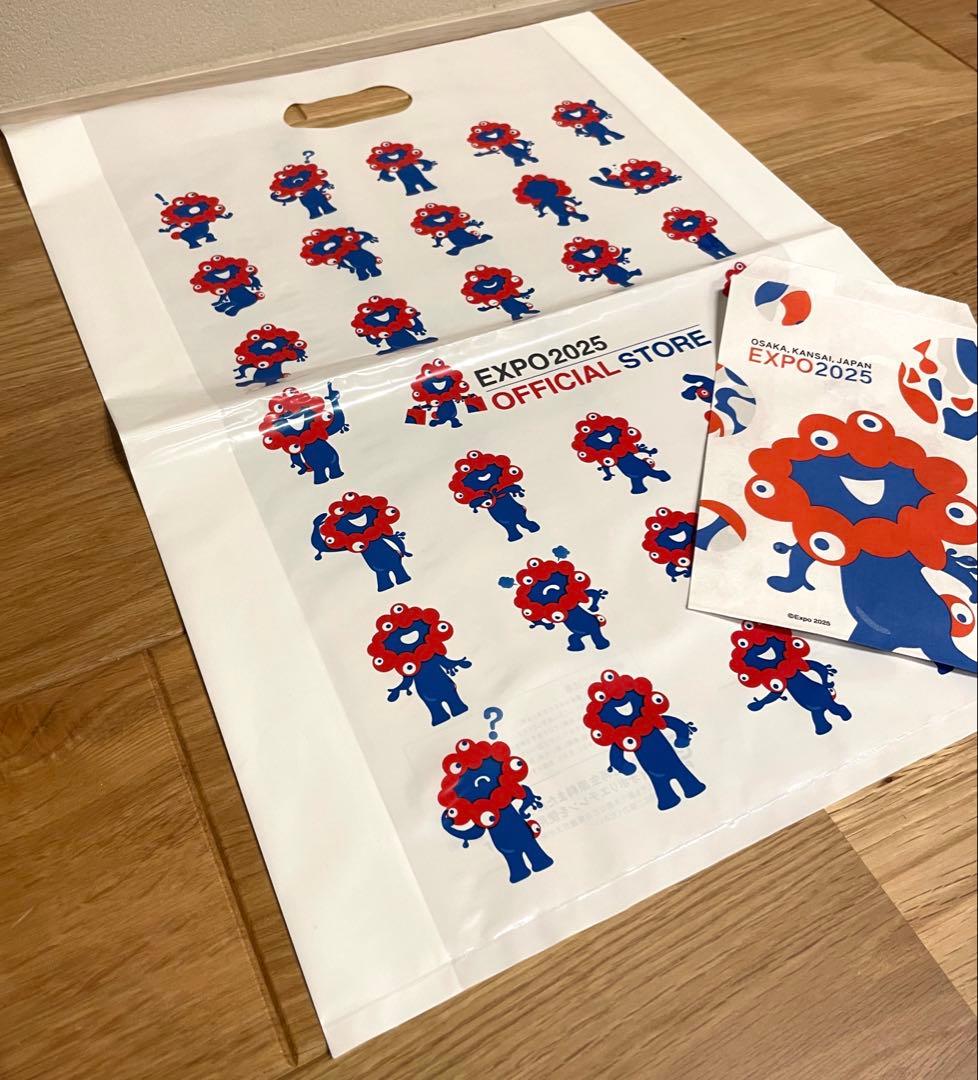 【新品未使用】希少　コミャクカラビナ　ミャクミャク　おしりマグネット