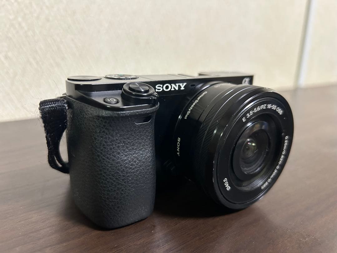 SONY α6000 （ILCE-6000Y）ミラーレス一眼