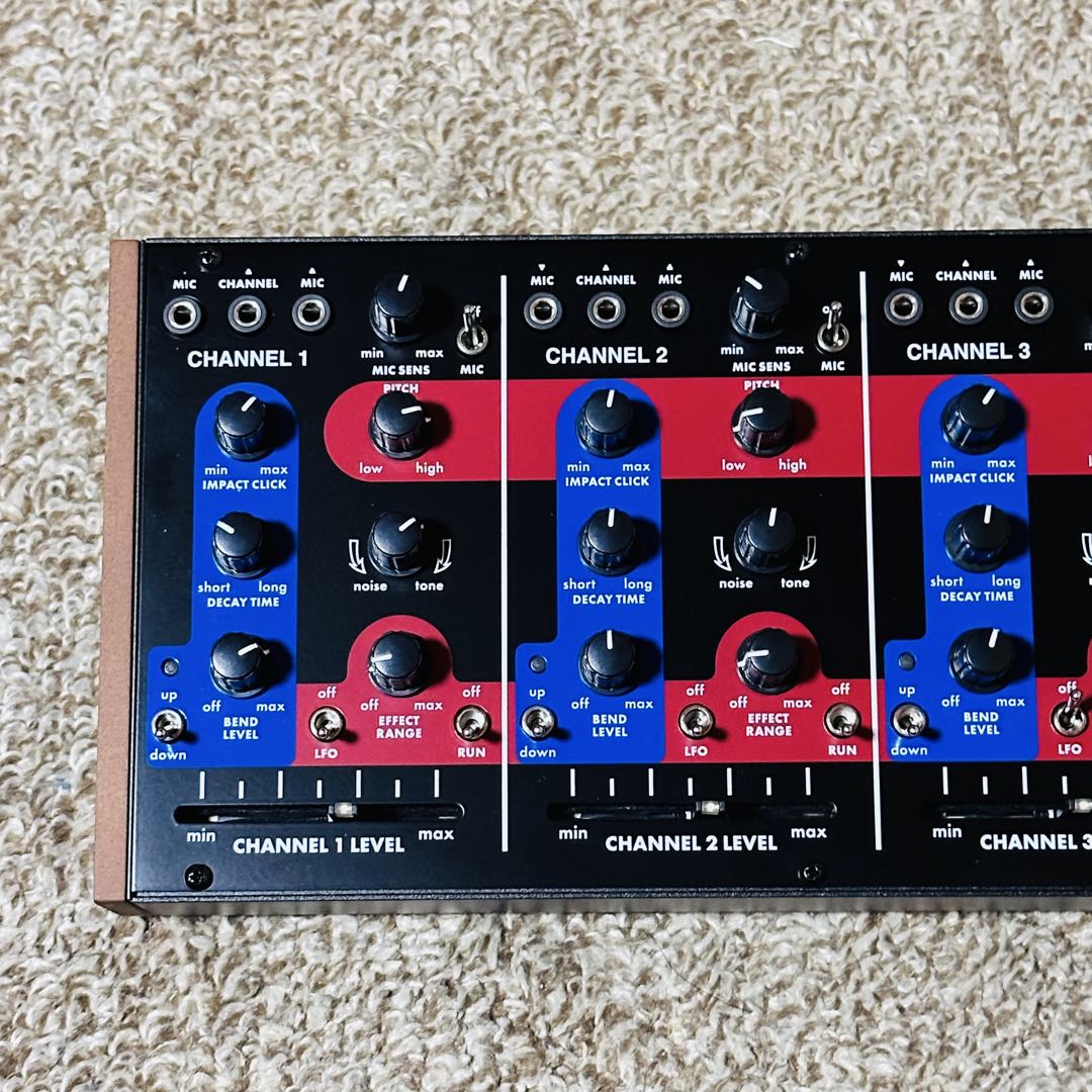 Behringer SDS-3　４チャンネルアナログドラムシンセサイザー