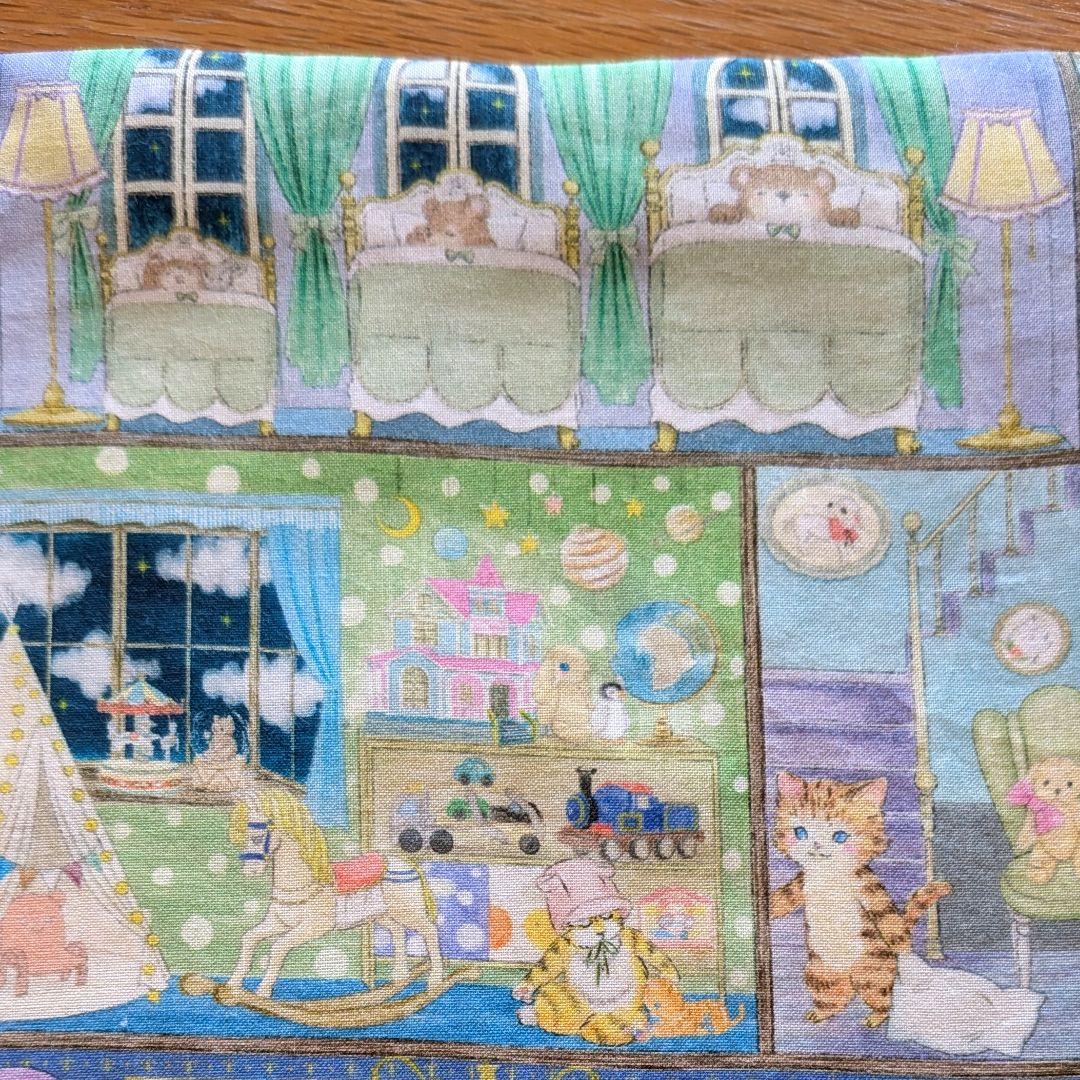 ふわふわガーゼハンカチ⭐️ユキエモン☆ラビリンスハウスブルー☆大きめサイズ