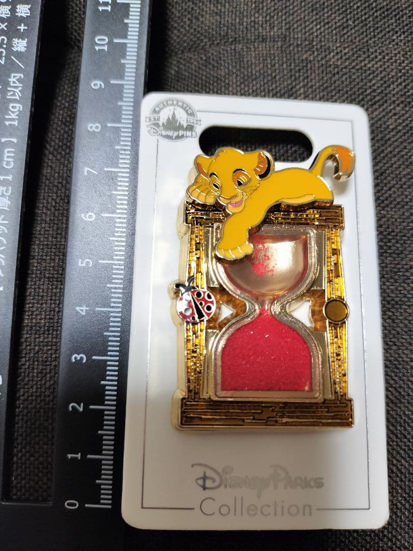 M*i様 上海ディズニーランド　ライオンキング　シンバ　砂時計　ピンバッジ　ピン