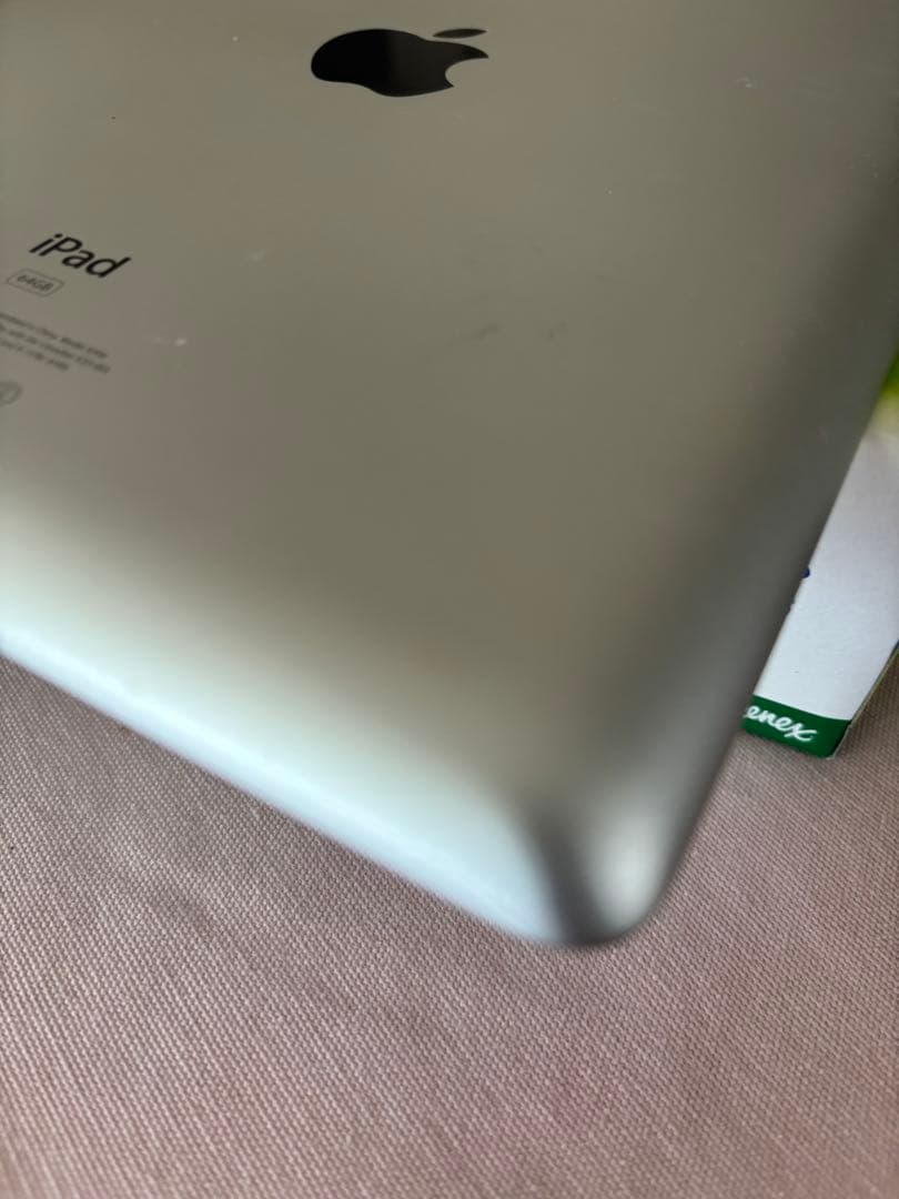 Apple iPad MD330J/A(第3世代) 64GBホワイト コード付