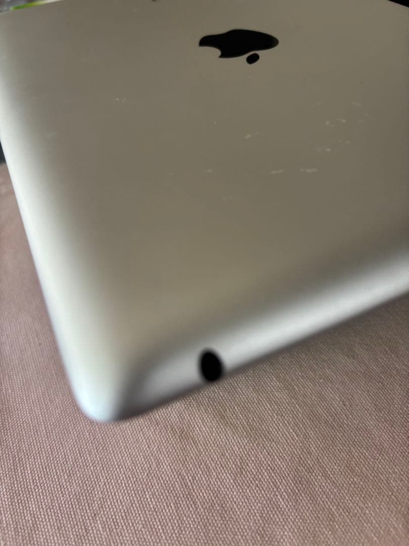 Apple iPad MD330J/A(第3世代) 64GBホワイト コード付