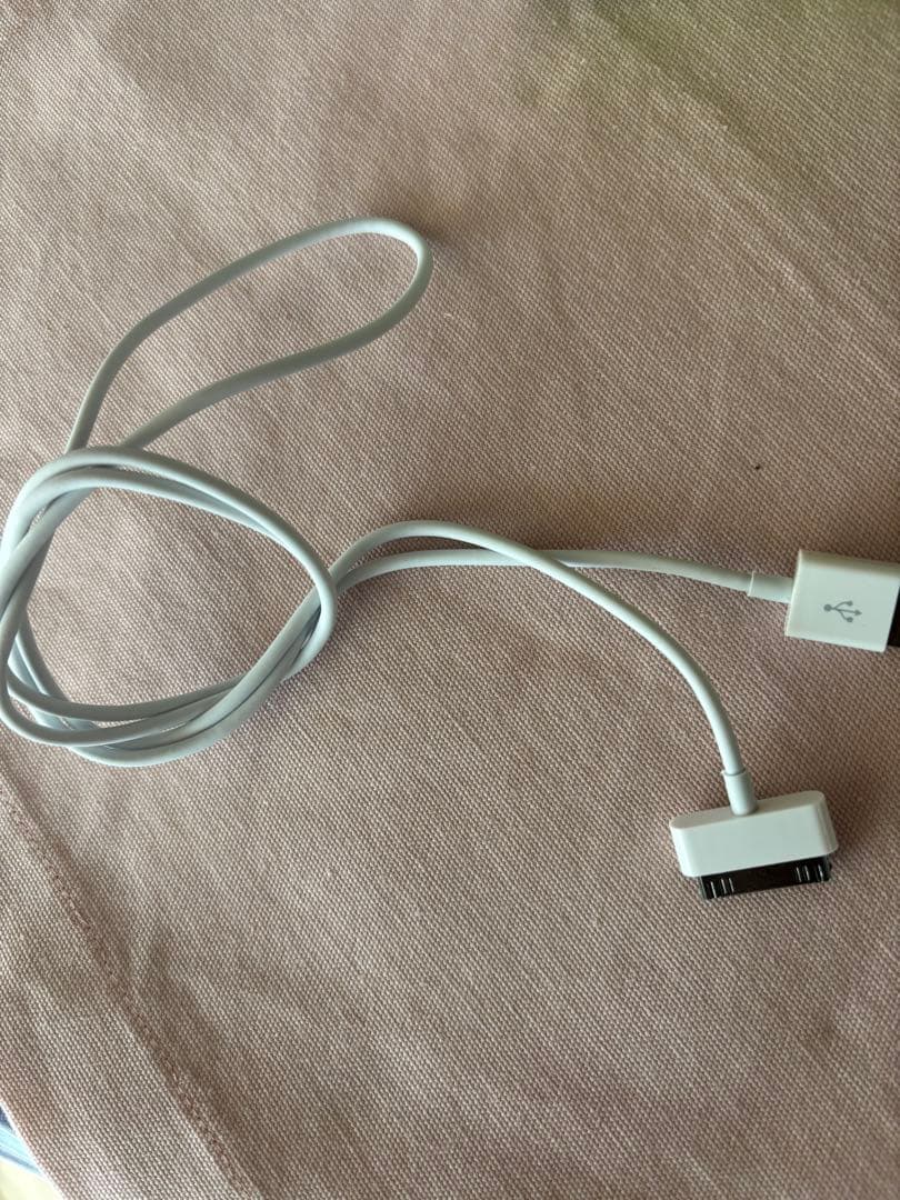 Apple iPad MD330J/A(第3世代) 64GBホワイト コード付