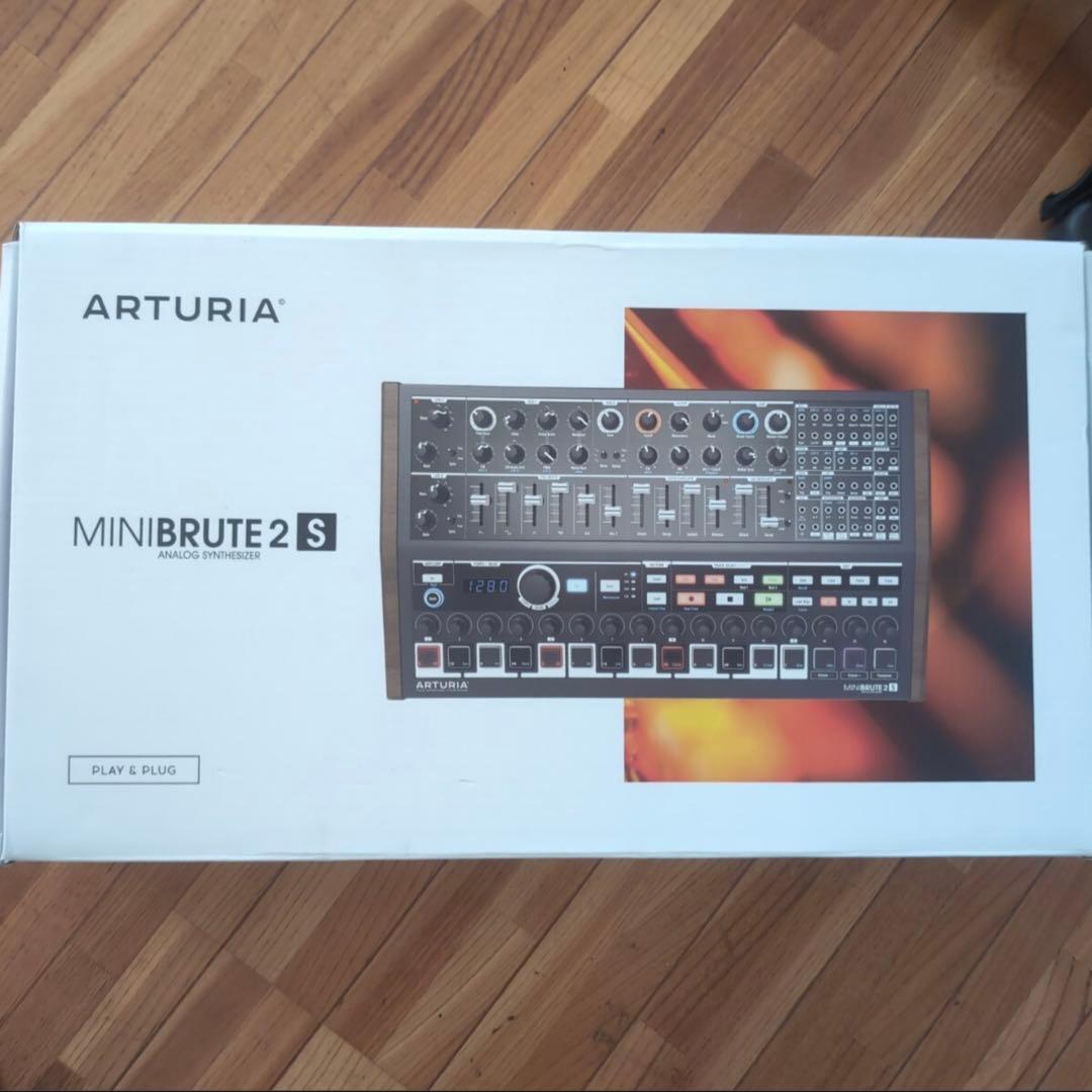 鍵盤楽器 ARTURIA minibrute 2s