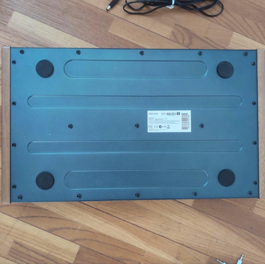 鍵盤楽器 ARTURIA minibrute 2s