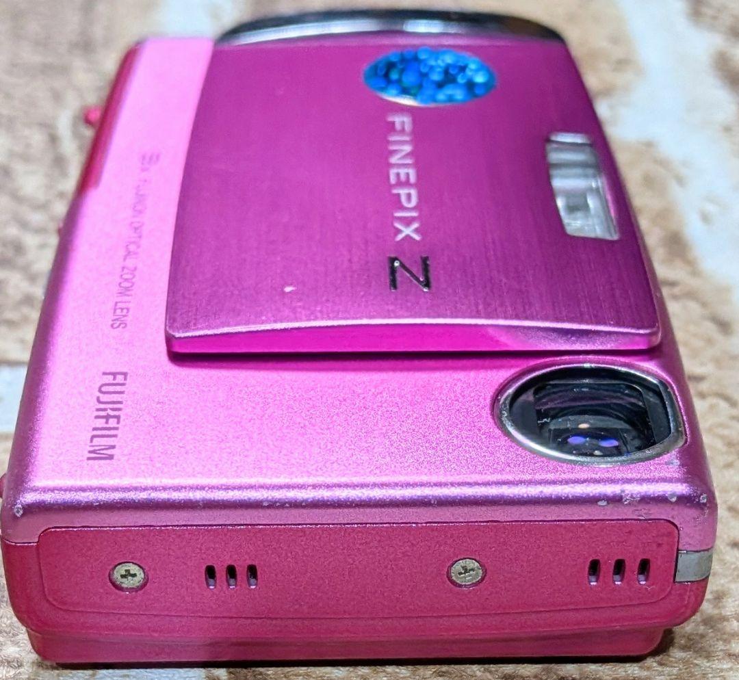 古いデジカメです　FUJIFILM FINEPIX Z10fd ピンク