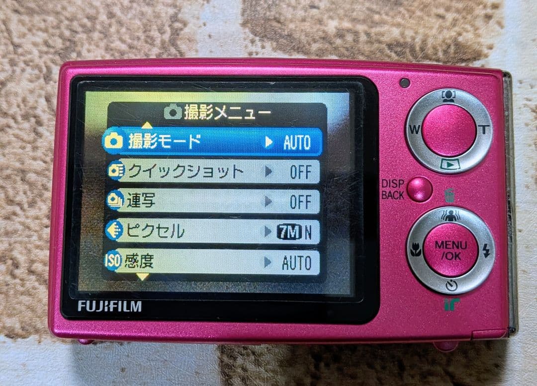 古いデジカメです　FUJIFILM FINEPIX Z10fd ピンク
