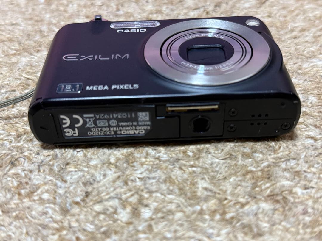 CASIO EXILIM EX-Z1200 コンパクトデジタルカメラ