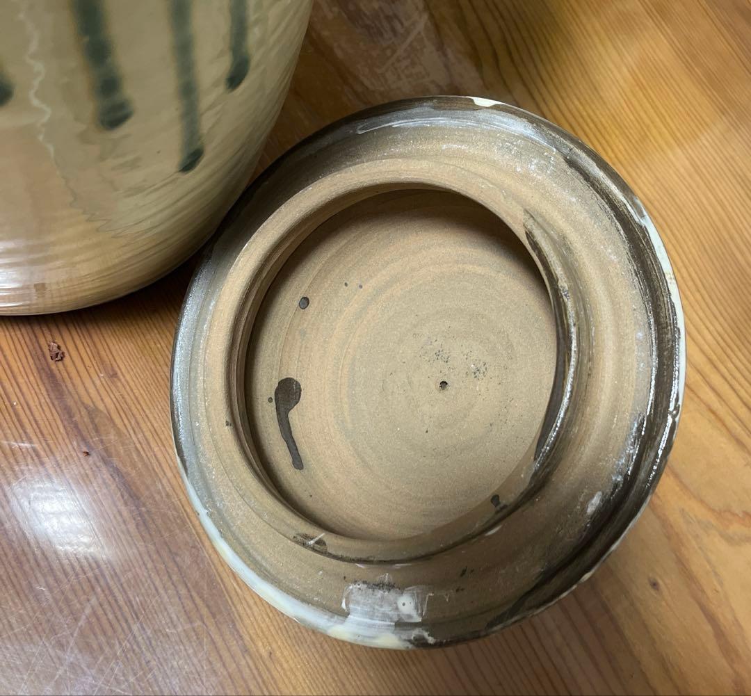 小鹿田焼　蓋付き　壺　流し掛け