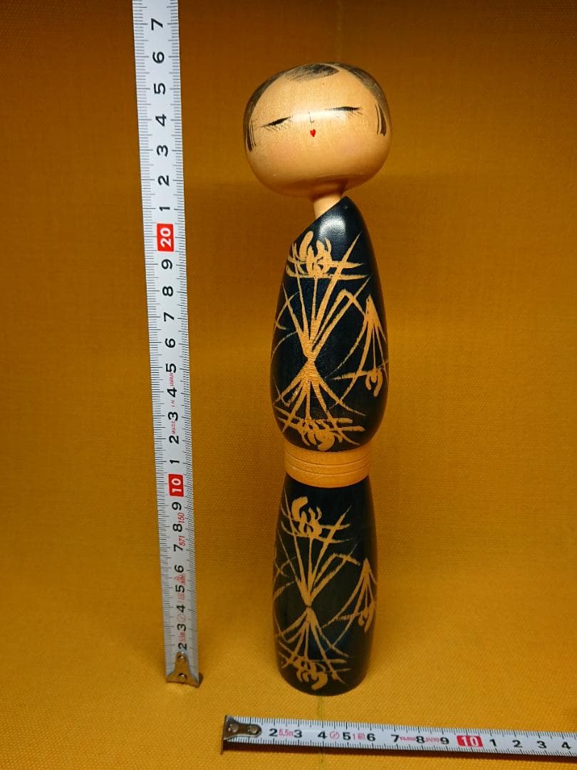 【美品】こけし　人形　木製　置物　インテリア　工芸品　美術品　A2533