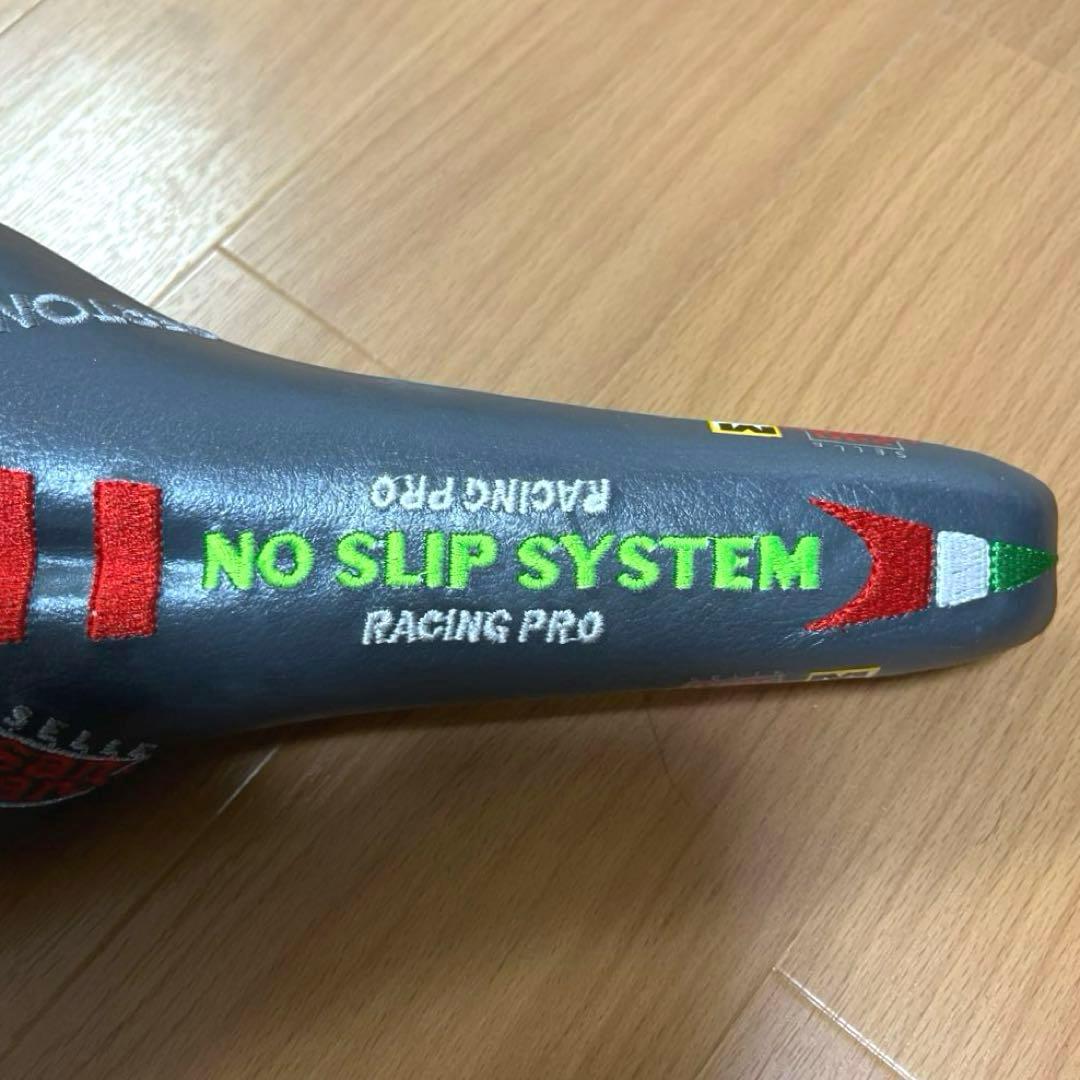 BERTONE【ベルトーネ デザイン】イタリア サンマルコSE サドル