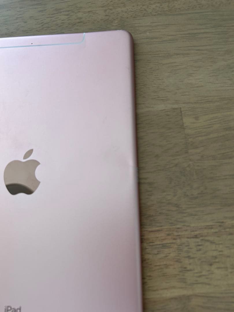 Apple iPad 10.2インチ ローズゴールド