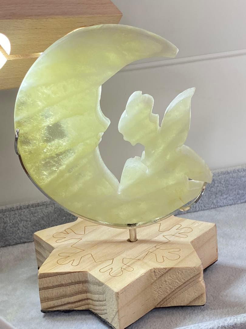 TZ468-2セール★虹入りシトリン月に乗った妖精回転台座セット天然石置物