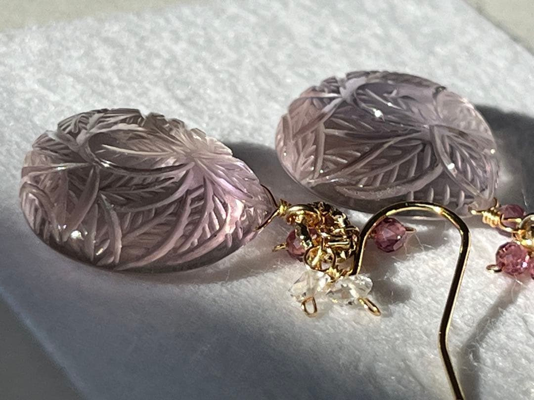 みっちゃん　14kgf アメトリン リーフカービングピアス