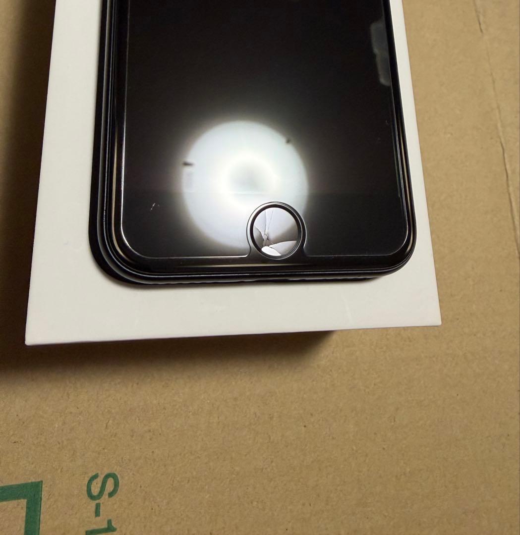 iPhone SE2 第2世代　128GB ブラック　SIMフリー