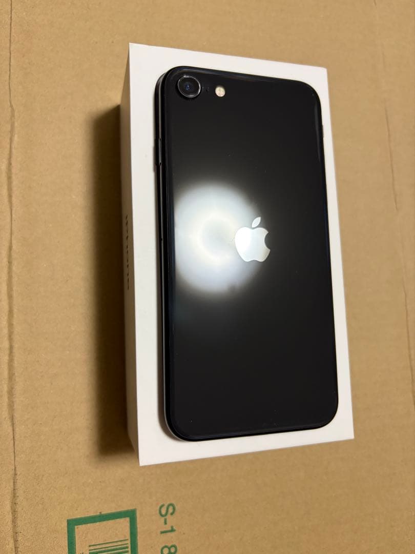 iPhone SE2 第2世代　128GB ブラック　SIMフリー