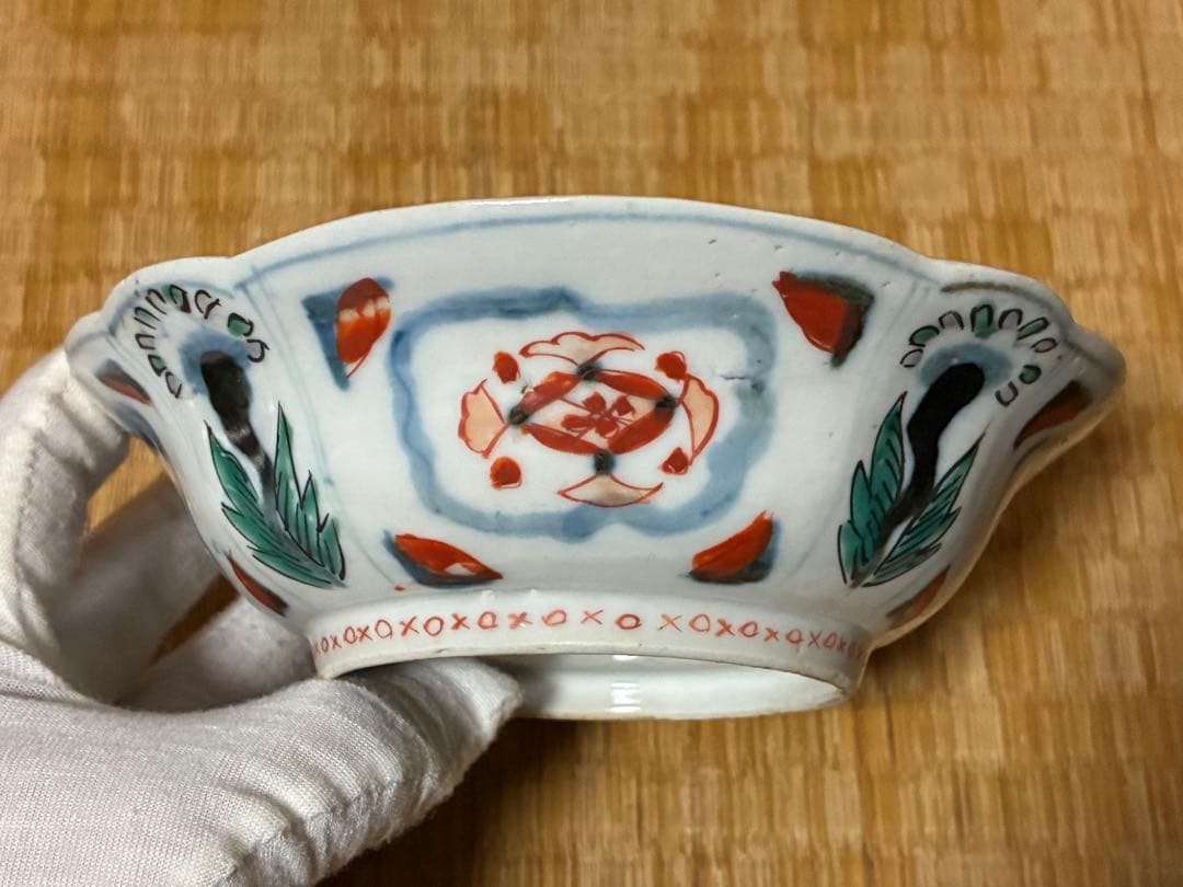 古伊万里 金彩 色絵 花と鳥の絵柄 変形皿 三枚 まとめて 時代物