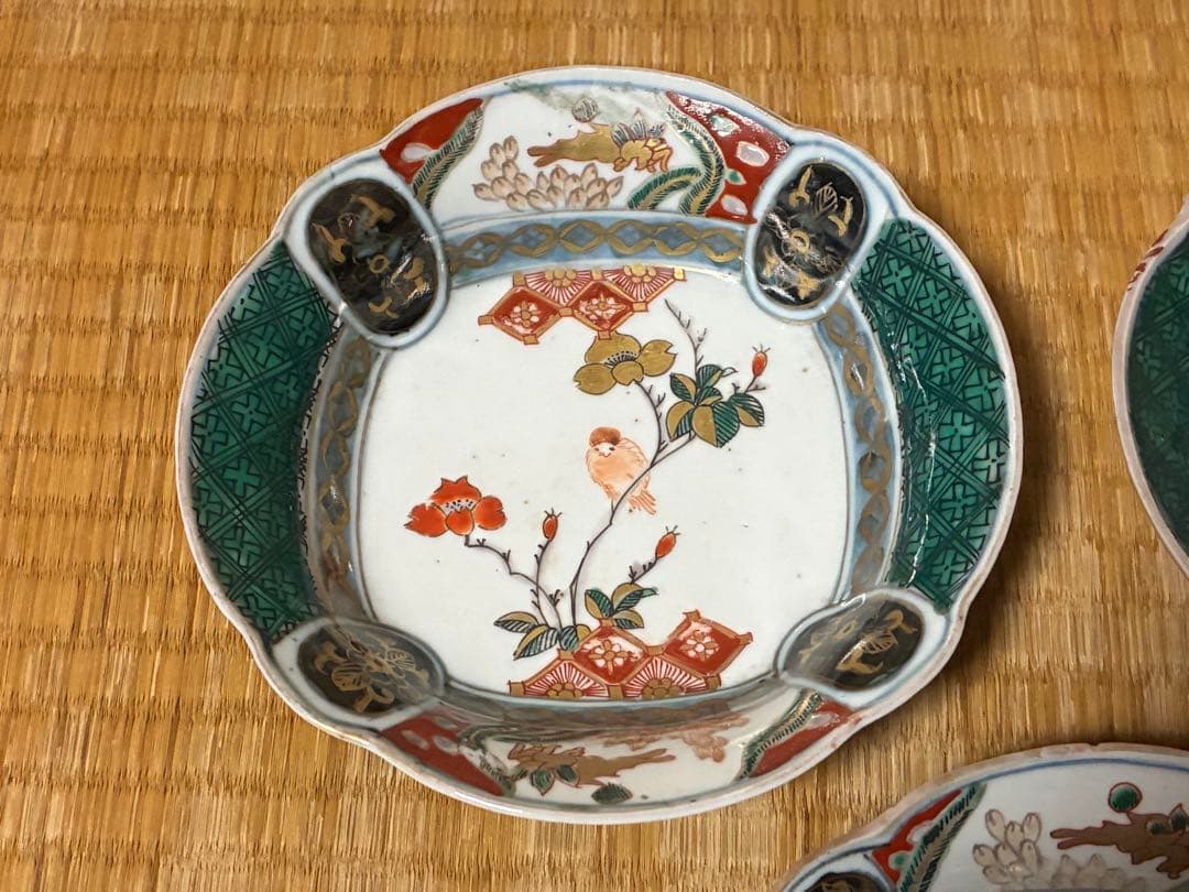 古伊万里 金彩 色絵 花と鳥の絵柄 変形皿 三枚 まとめて 時代物
