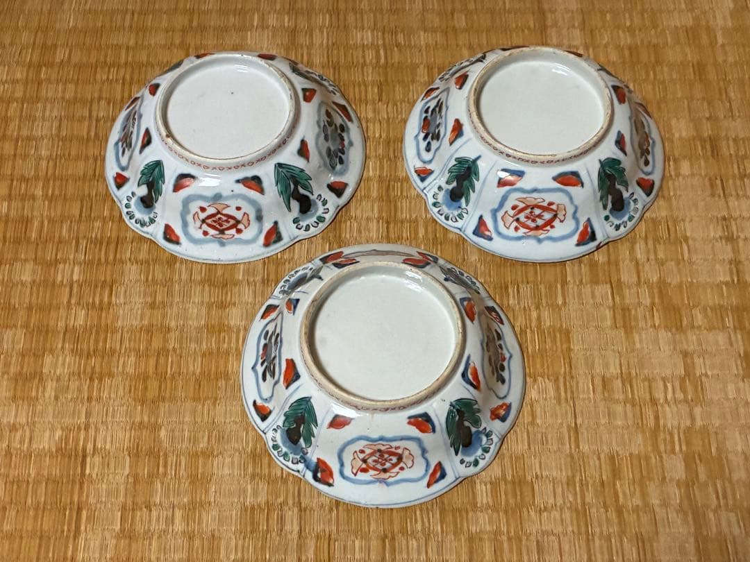 古伊万里 金彩 色絵 花と鳥の絵柄 変形皿 三枚 まとめて 時代物