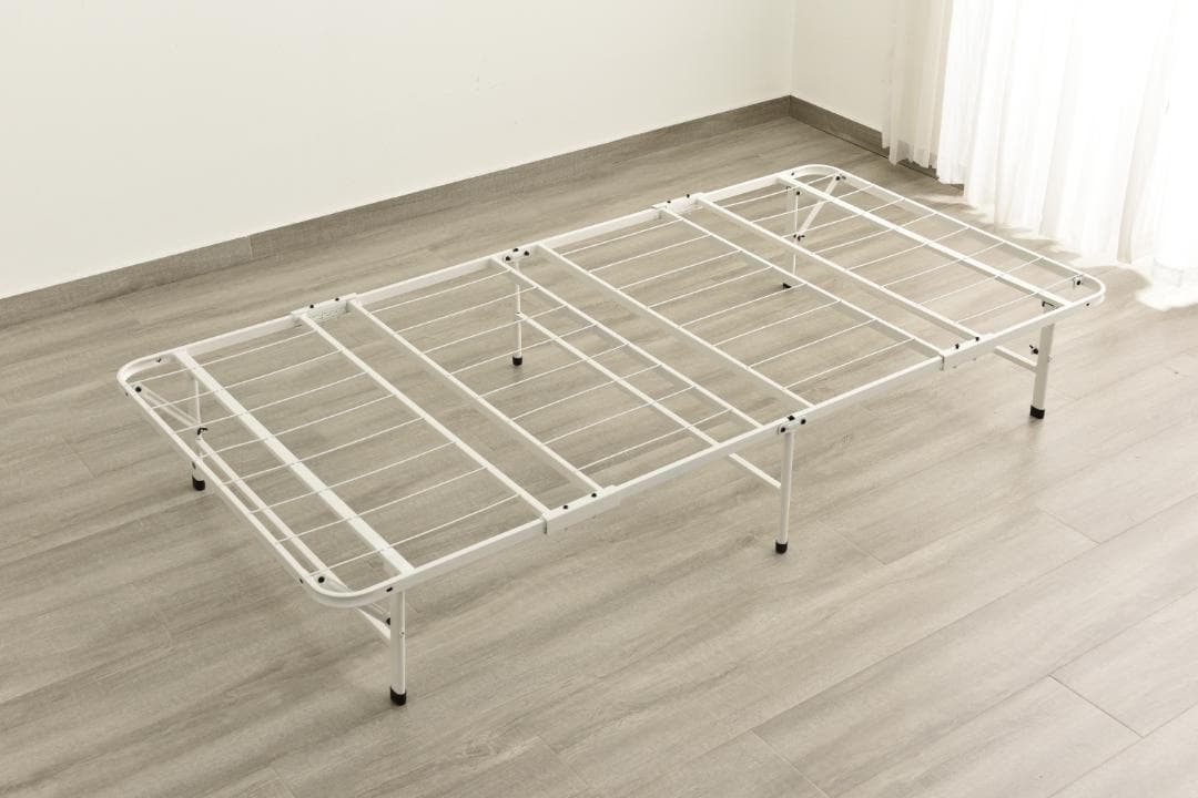 新生活応援！パイプベッド 折りたたみベッド シングル　省スペース WHITE