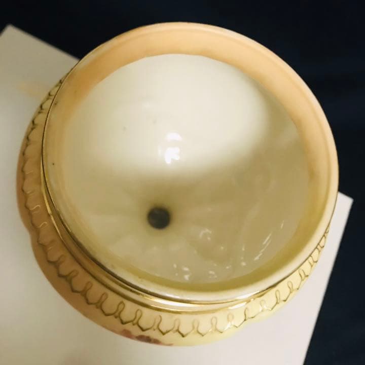 ロイヤルウースター  ブラッシュアイボリー　ポプリポット