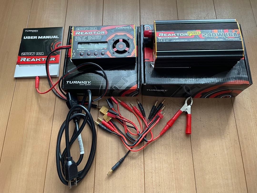 TURNIGY Reaktor ミニ四駆　安定化電源　充電器　セット