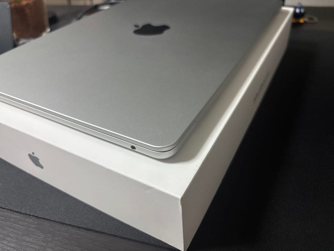 Apple MacBook Air 13インチ M3 256GB