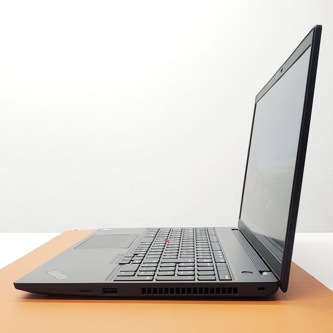 【商品番号1964】ThinkPad　15.6型ノートパソコン　2022年製