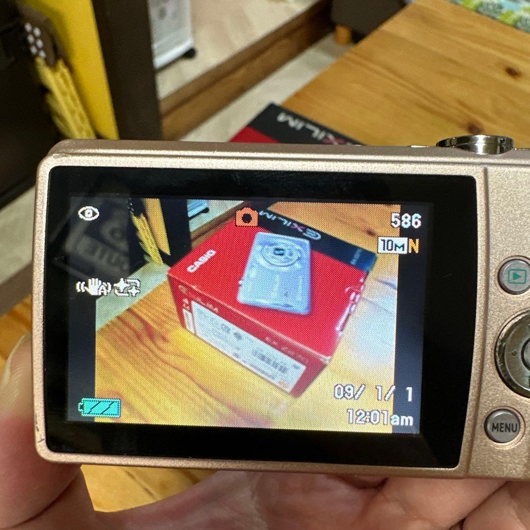 CASIO EXILIM EX-Z270 10.1メガピクセル コンデジ　元箱付