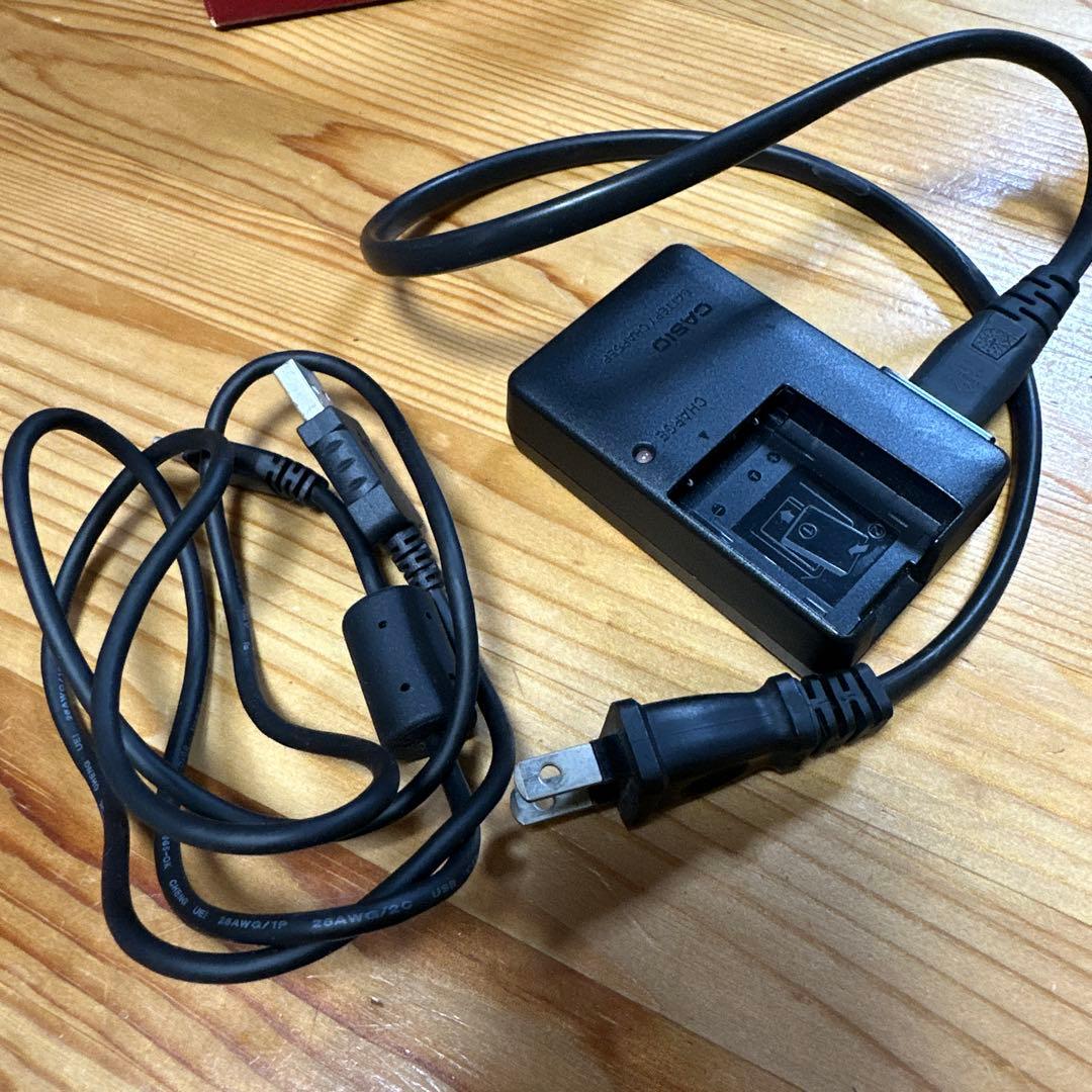 CASIO EXILIM EX-Z270 10.1メガピクセル コンデジ　元箱付
