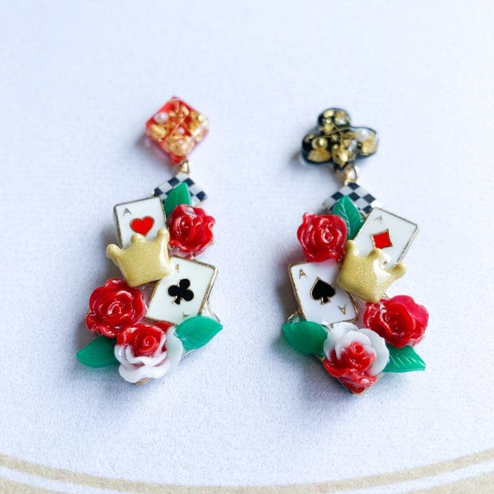 1.ダイヤ＆クラブ トランプと薔薇のピアス イヤリング サージカルステンレス