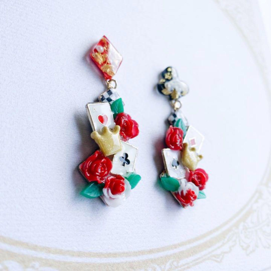 1.ダイヤ＆クラブ トランプと薔薇のピアス イヤリング サージカルステンレス