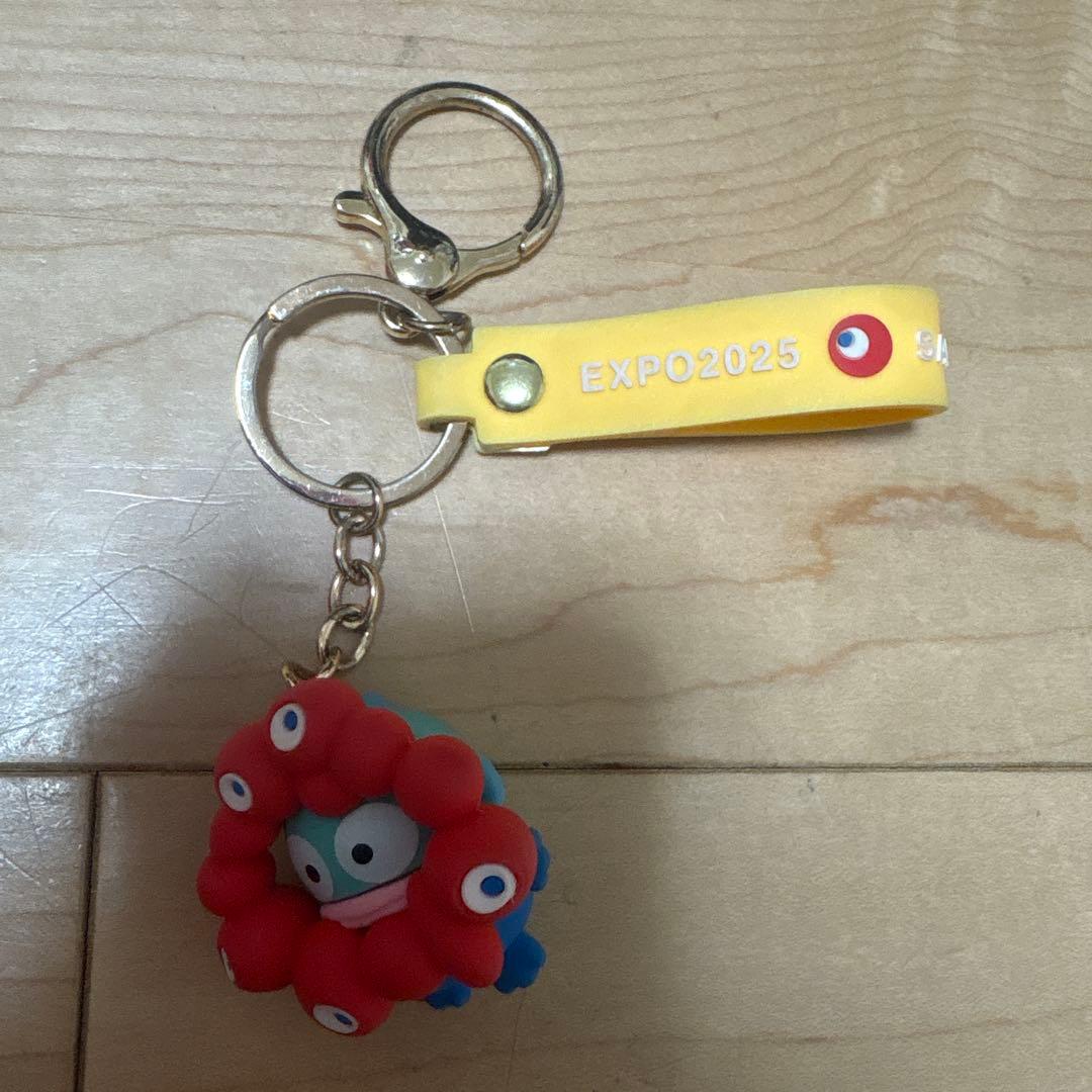 キャラクタークッションとキーホルダーセット