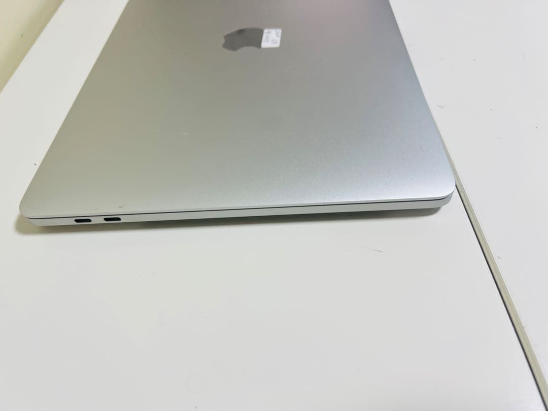 MacBook本体 Macbook Pro 2020 core i7 16gb 512gb