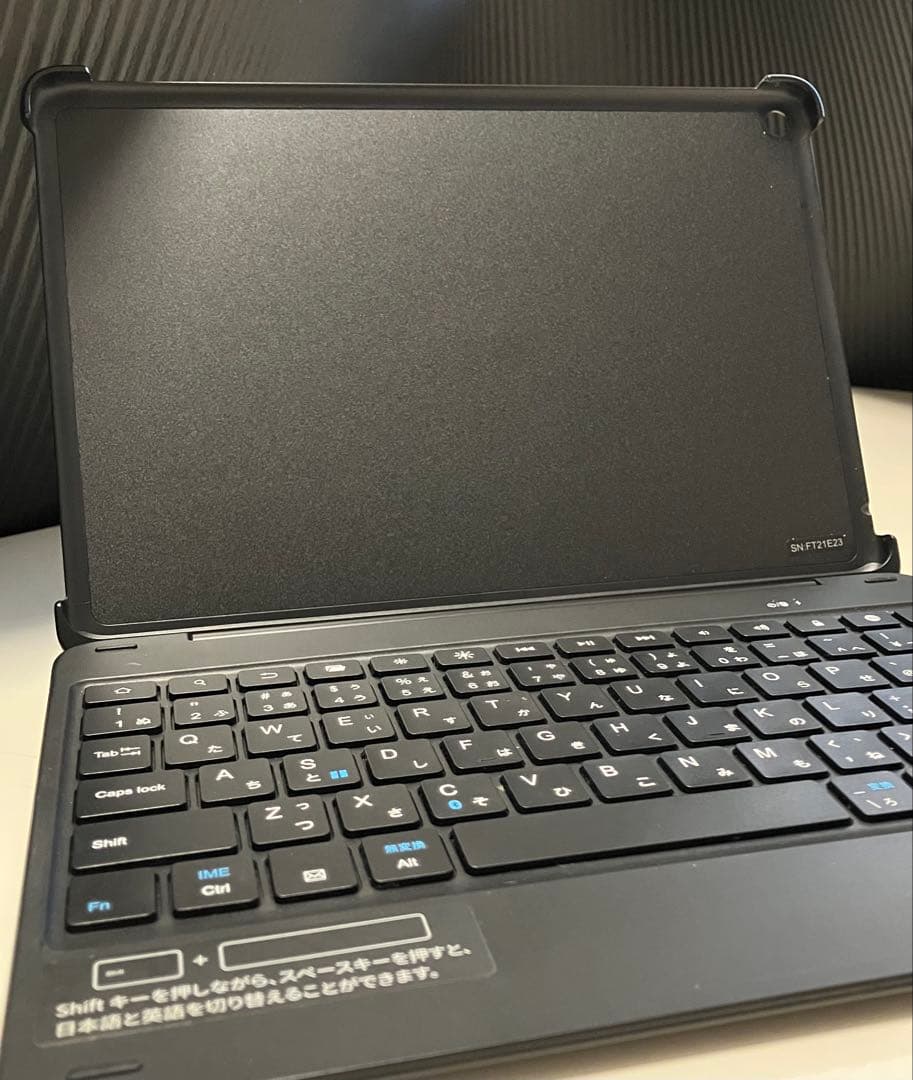 Amazon Fire HD 10 第11世代タブレット＋キーボード付きカバー