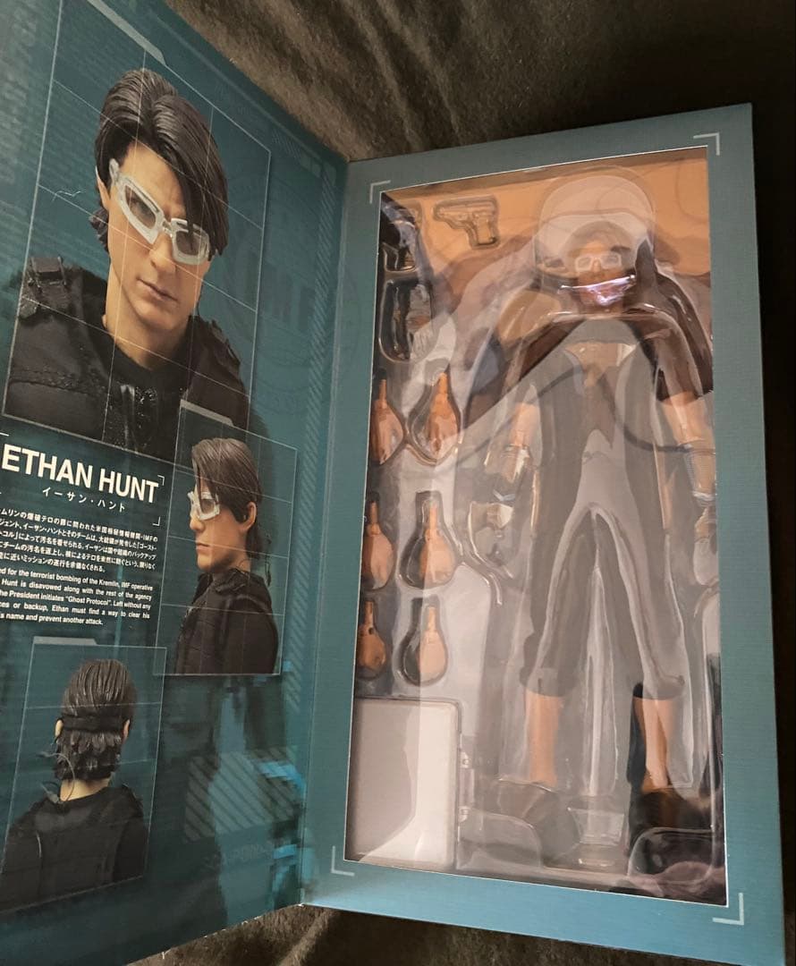 メディコム・トイ ミッションインポッシブル トム・クルーズ 1/6フィギュア