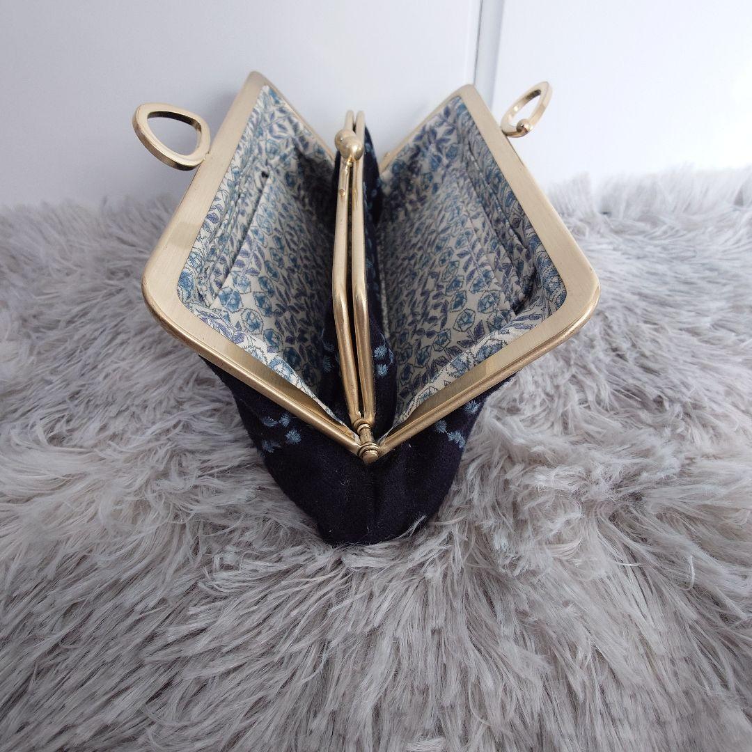 ミナペルホネン タンバリン柄 がま口長財布 ネイビー