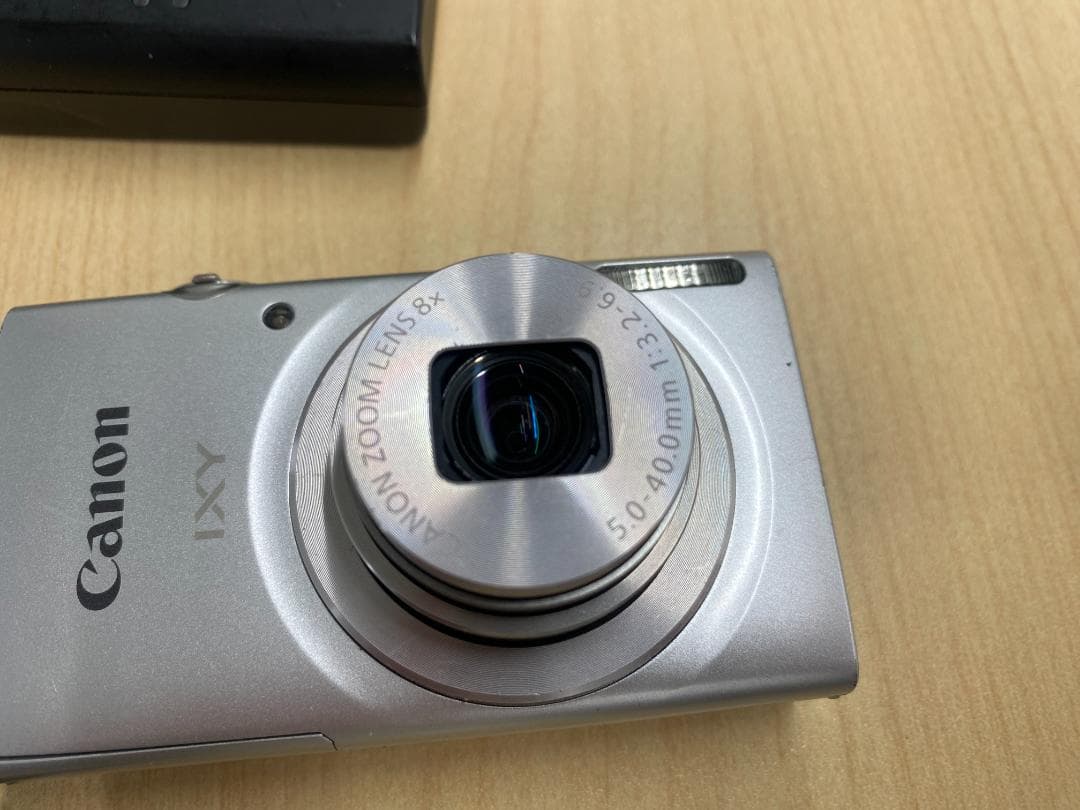 IXY 200　カメラ 【美品・現役稼働中】