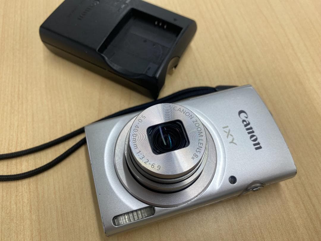 IXY 200　カメラ 【美品・現役稼働中】