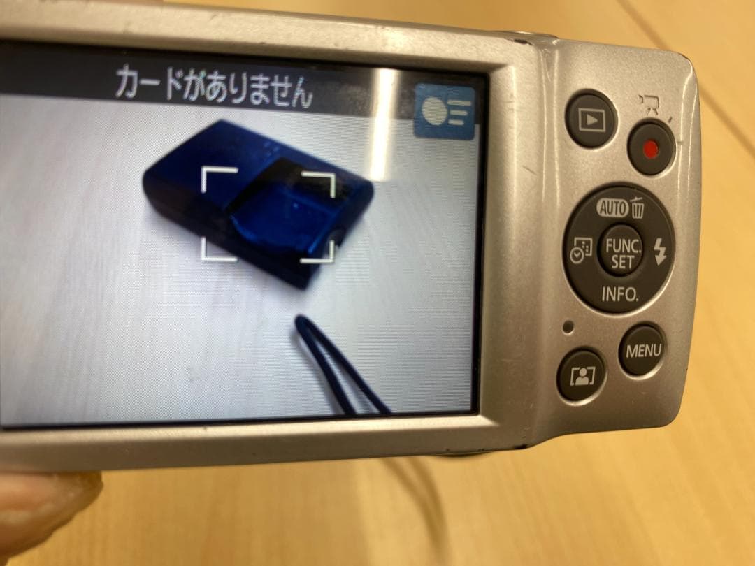 IXY 200　カメラ 【美品・現役稼働中】