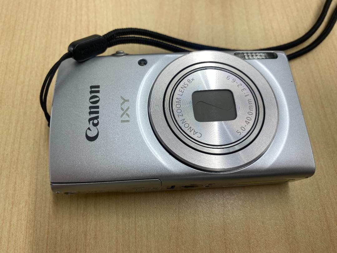 IXY 200　カメラ 【美品・現役稼働中】