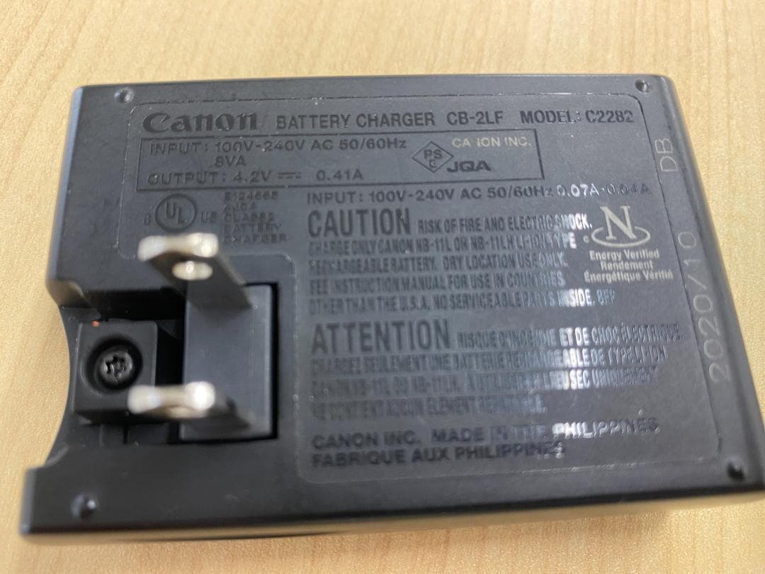 IXY 200　カメラ 【美品・現役稼働中】