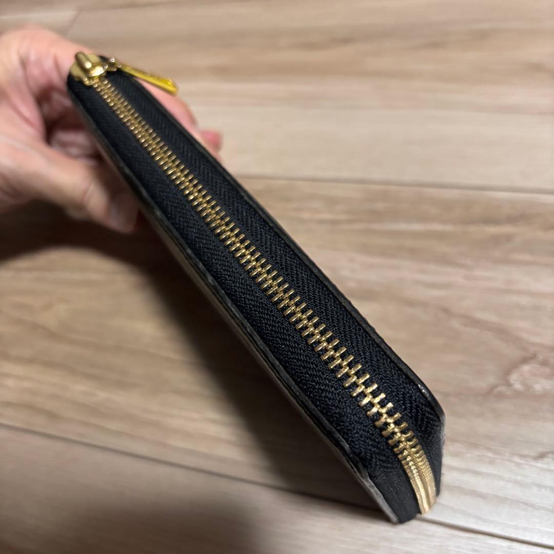 【値下】黒レザー長財布 ゴールドファスナー