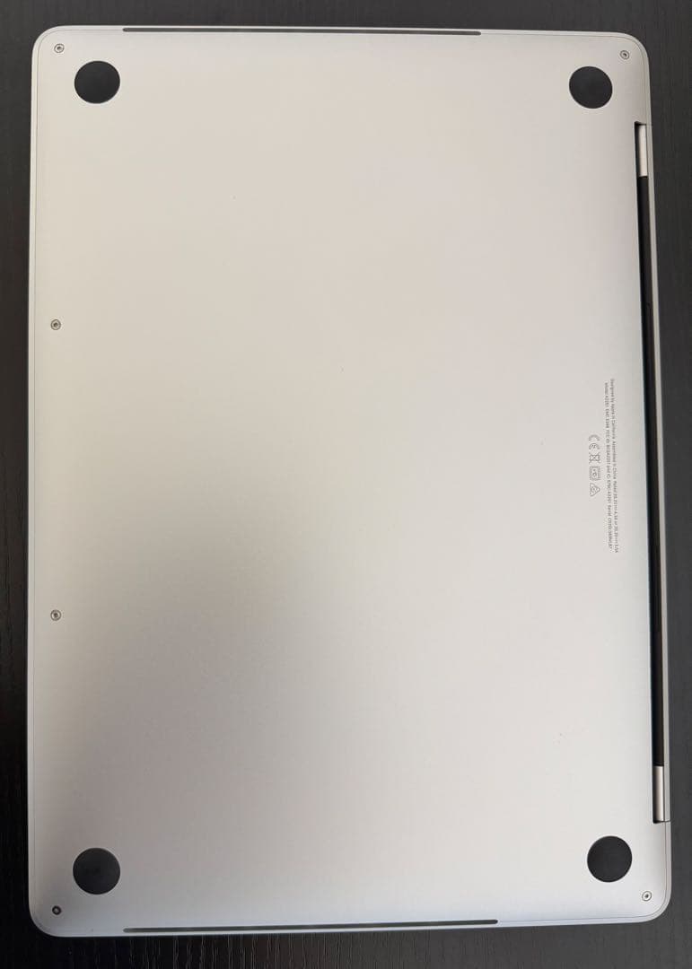 MacBook Pro13 2020 i7 32GB 1TB 充放電123回