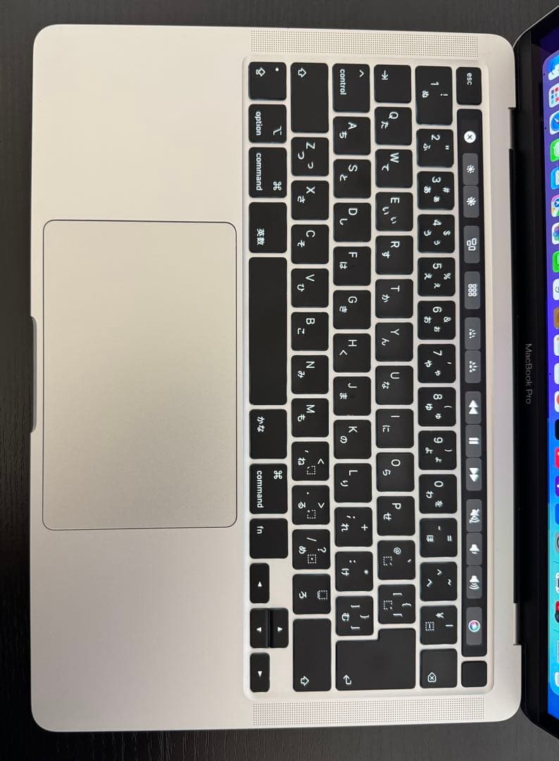 MacBook Pro13 2020 i7 32GB 1TB 充放電123回
